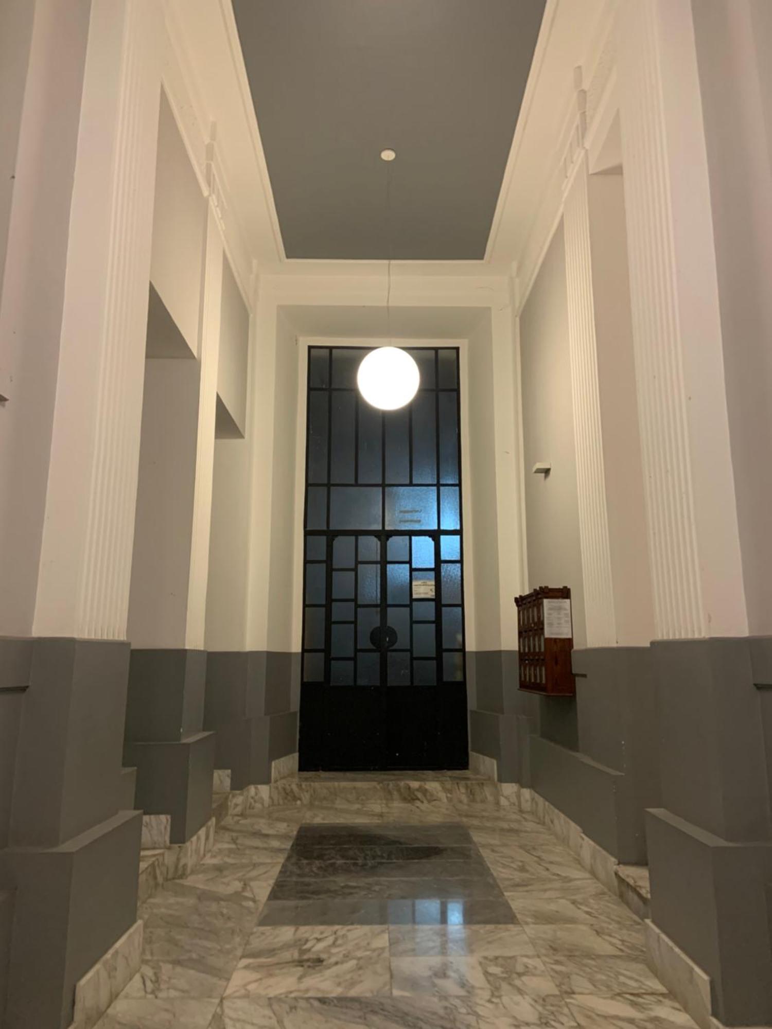 Bari Downtown Luxury Apartment Exteriör bild