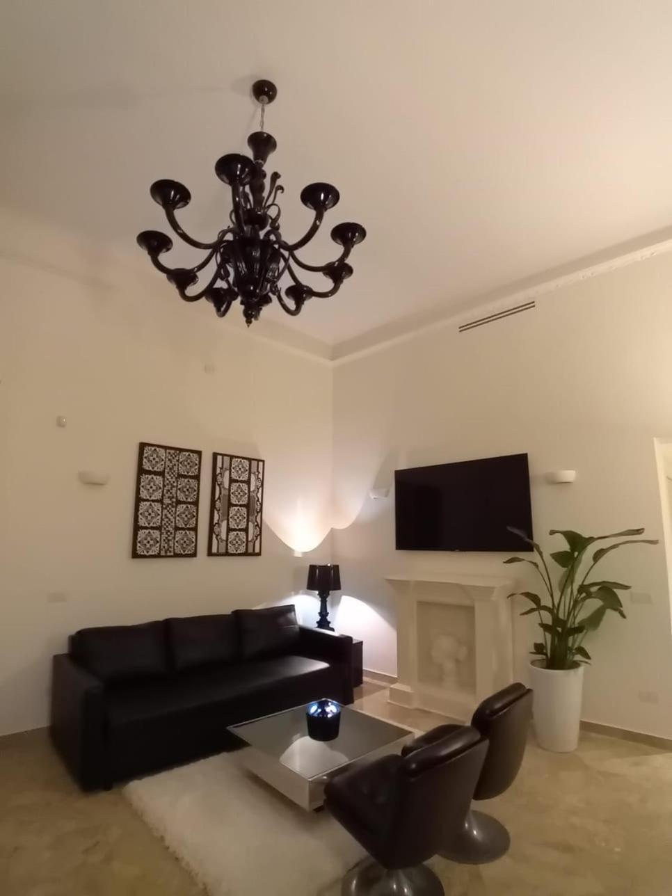 Bari Downtown Luxury Apartment Exteriör bild