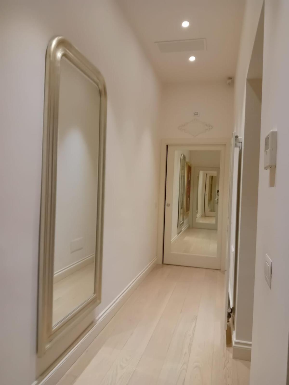 Bari Downtown Luxury Apartment Exteriör bild