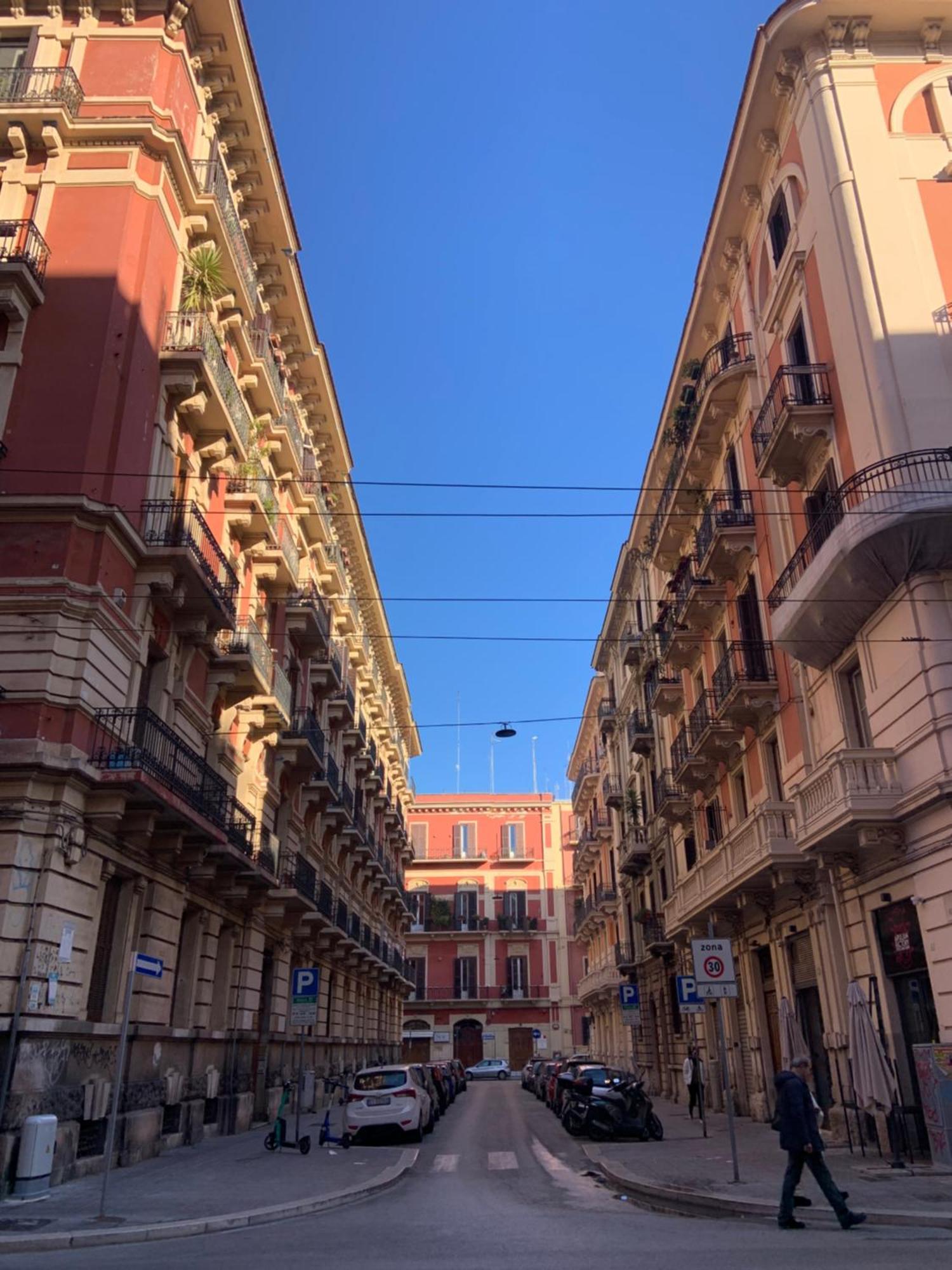 Bari Downtown Luxury Apartment Exteriör bild